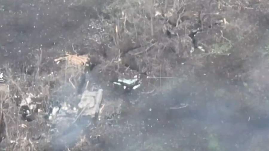 RusVesna showed Ukrainian infantry running from a Russian tank - Pledge ...